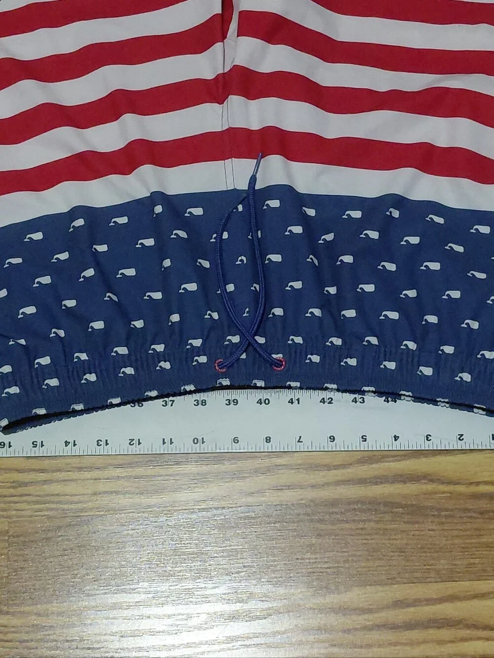 Vineyard Vines American Patriotic Swim Shorts Men Sz M Blue Red Logo Swim Trunks
